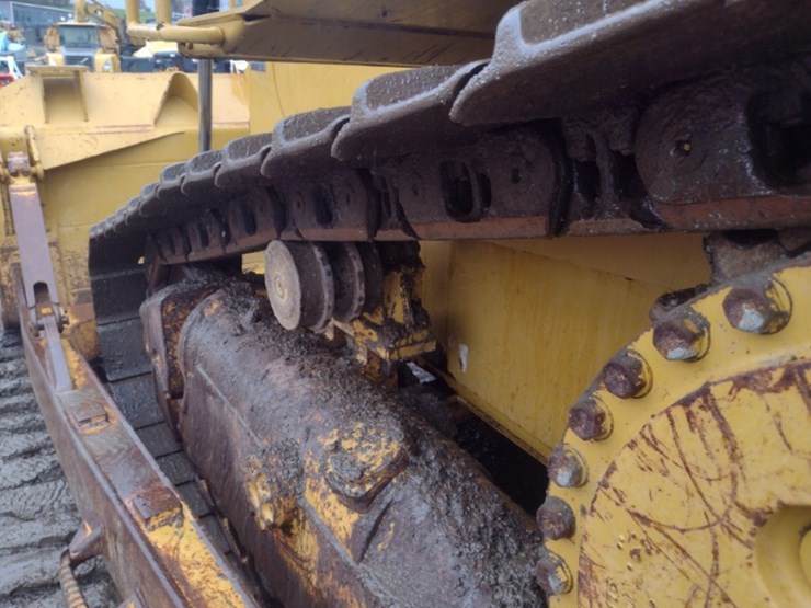 caterpillar-d6t-xl-image-24