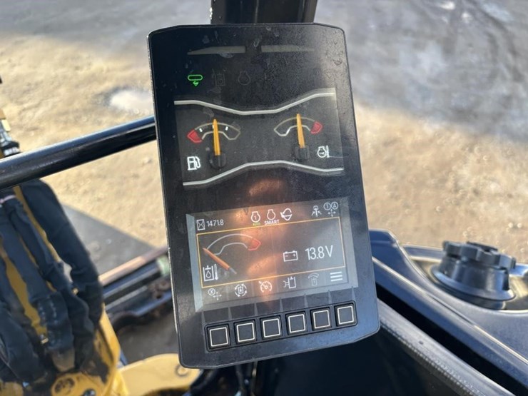 2021-caterpillar-302.7cr-image-36