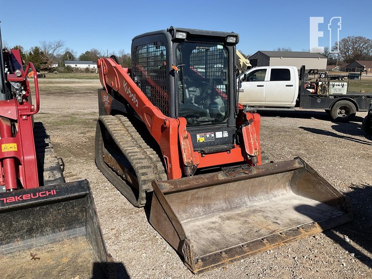 2021-kubota-svl97-2-image-2
