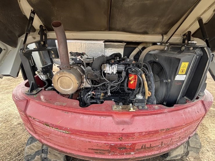 2014-takeuchi-tb290-image-54