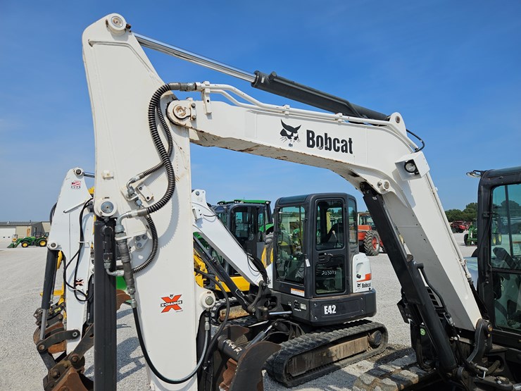 2016-bobcat-e63-image-3