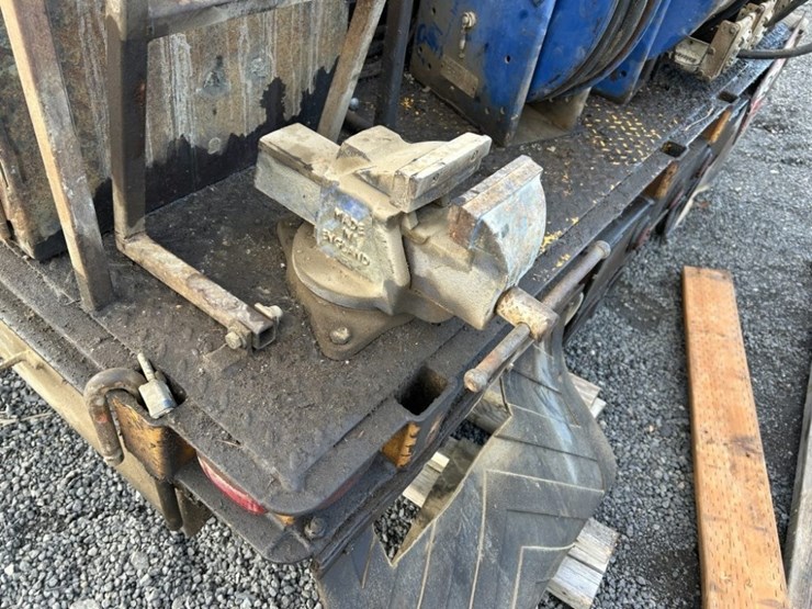 maxey-16'-x-image-11