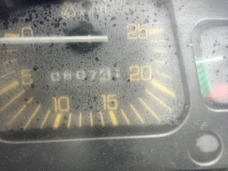 1975-ford-3600-image-12