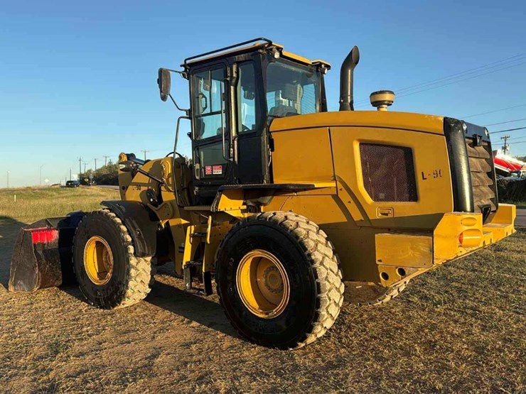 caterpillar-930m-image-7