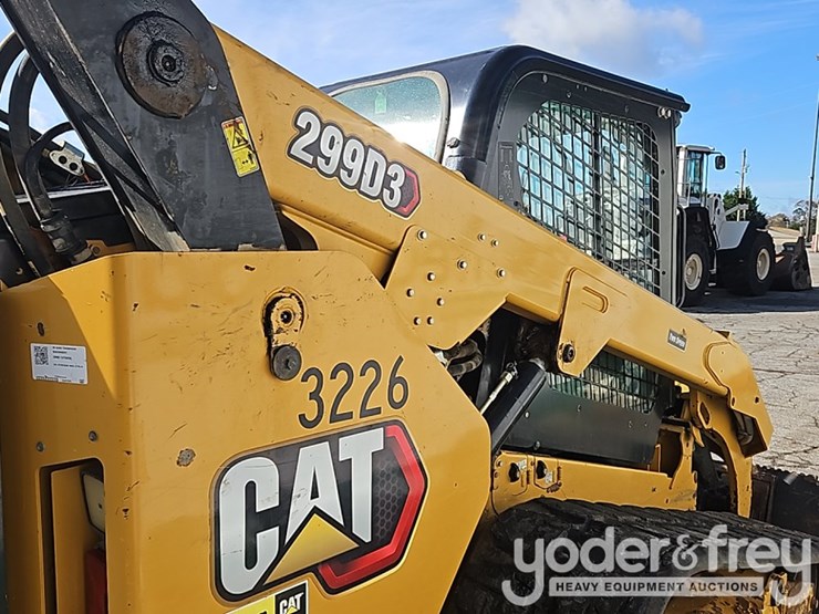 2021-caterpillar-299d3-image-18