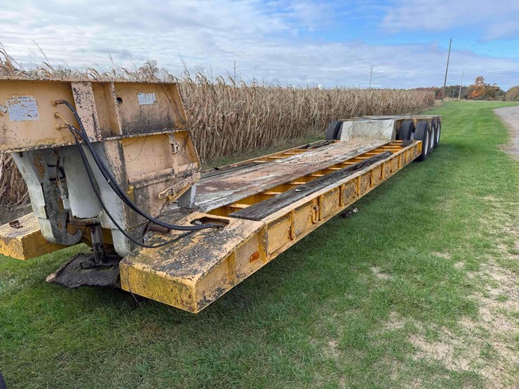 tri-axle-detach-trailer-image-16