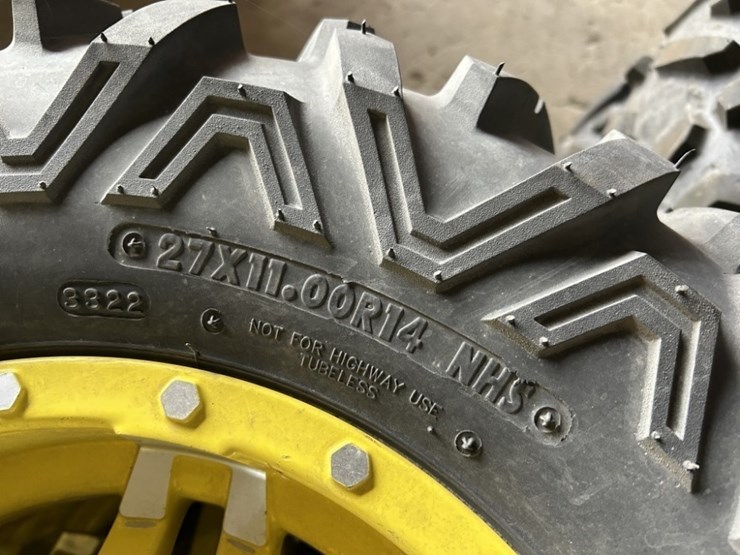 john-deere-gator-image-3