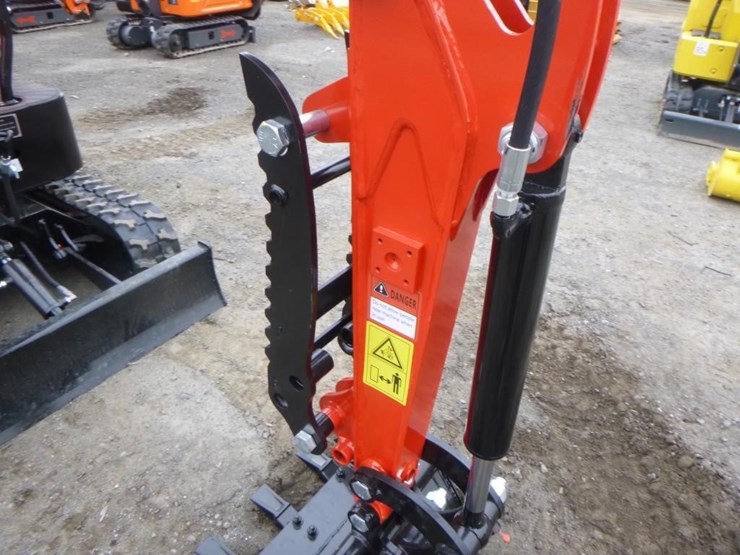 2025-vicsec-vc13-hydraulic-excavator-image-12