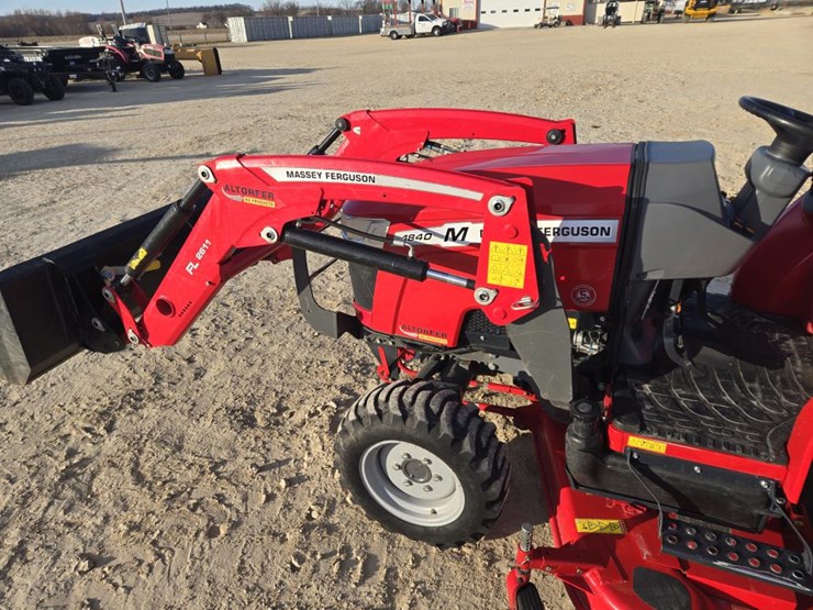 2021-massey-ferguson-1840m-image-5