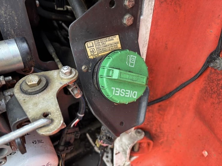 2012-bobcat-s175-image-34