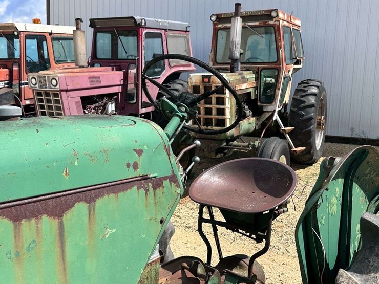 oliver-super-88-gas-row-crop-image-24