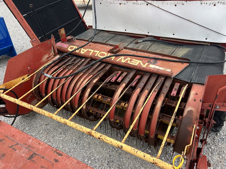 new-holland-166-image-3