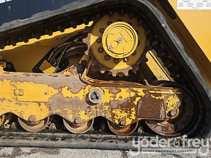2021-caterpillar-299d3-image-9