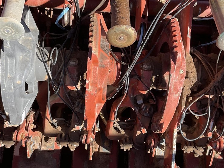 1980-hesston-4900-image-17