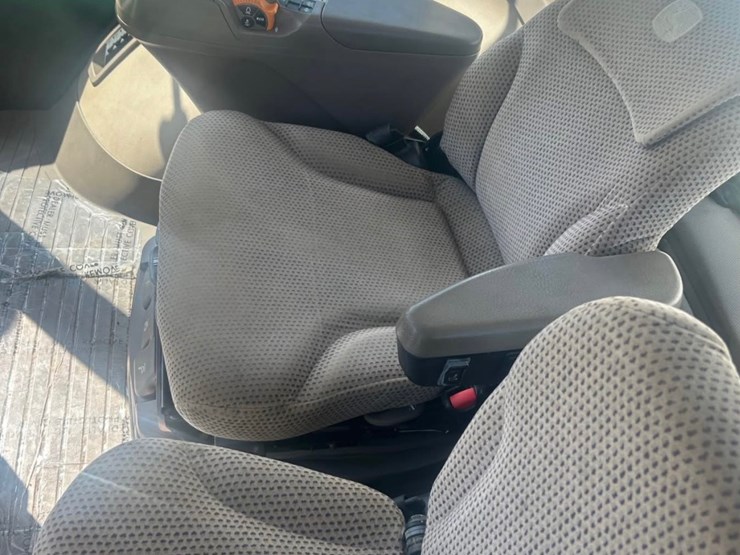 2014-john-deere-9470rx-image-21