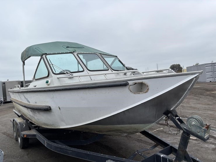 2000-unknown-trailer-image-2