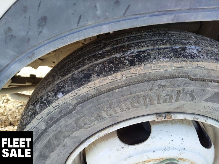 2007-gmc-w5500-image-8