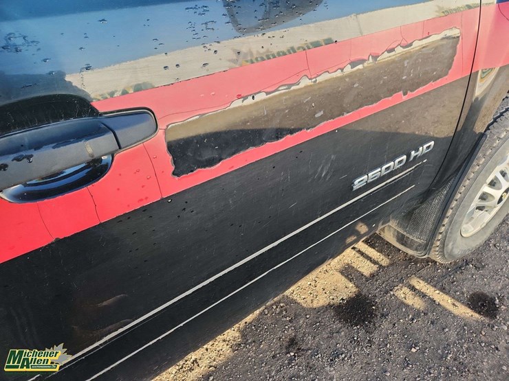 2013-chevrolet-silverado-2500hd-lt-image-45