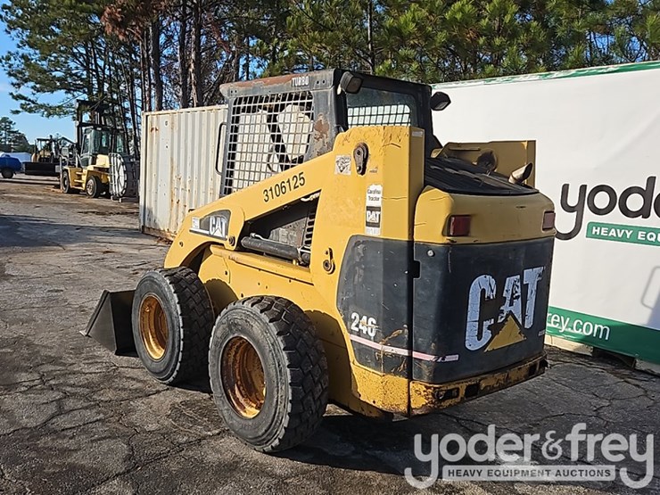 2003-caterpillar-246d-image-4