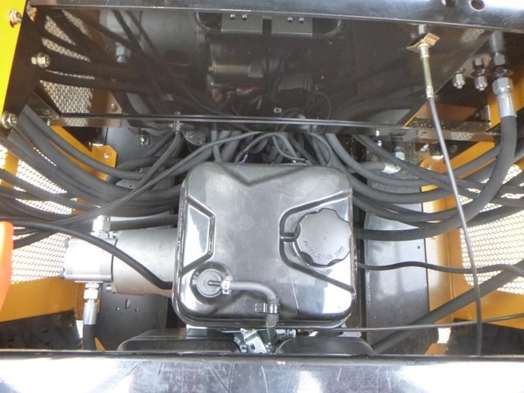 2025-vicsec-vc15-hydraulic-excavator-image-23