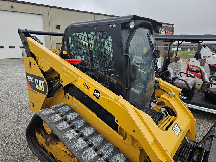 2015-caterpillar-289d-image-21