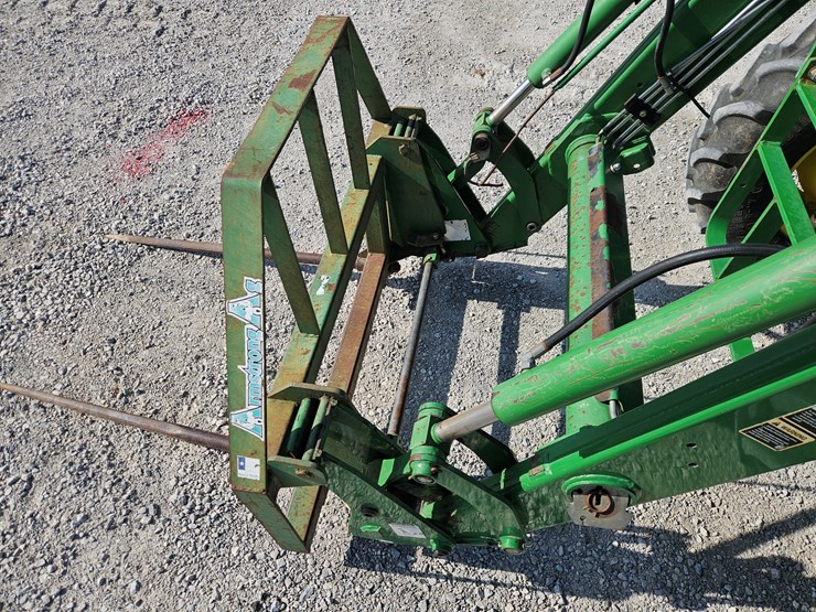 2011-john-deere-6100d-image-5