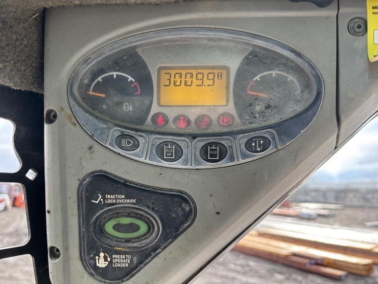 2012-bobcat-s175-image-28