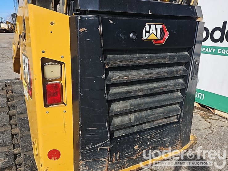 2021-caterpillar-299d3-image-16