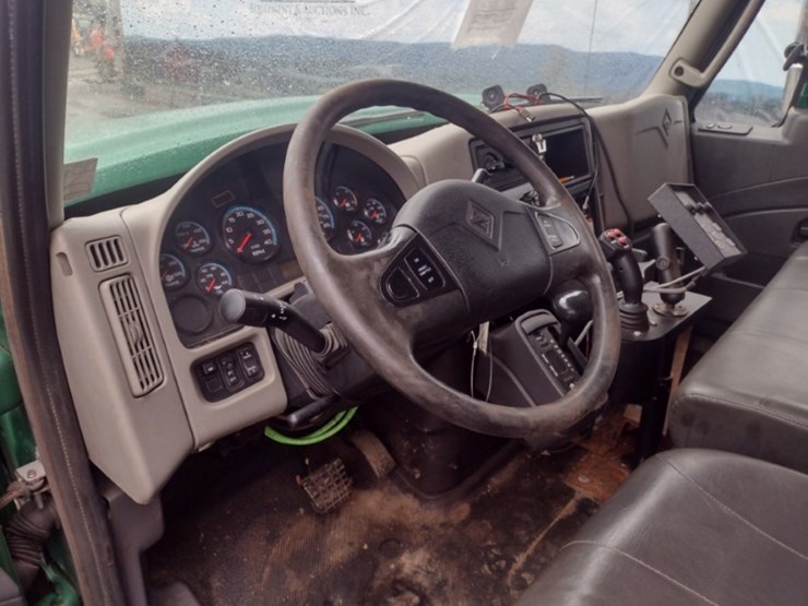 international-13-image-13