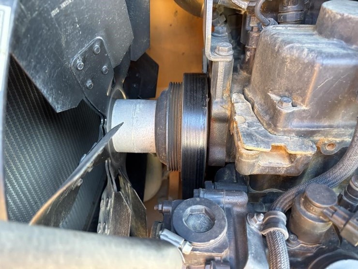 2017-case-586h-image-45