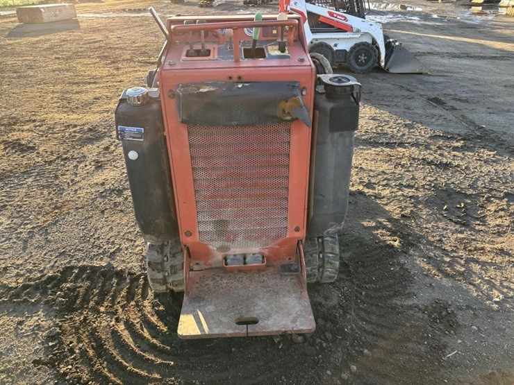 2006-ditch-witch-sk650-image-8