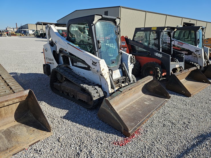 2016-bobcat-t595-image-24