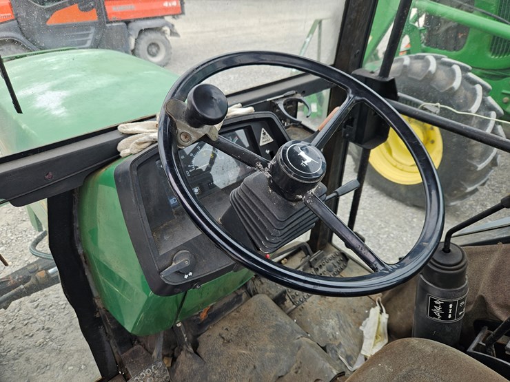 1996-john-deere-5200-image-8
