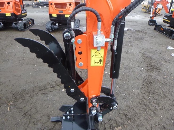 2025-tpm-18bs-hydraulic-excavator-image-12