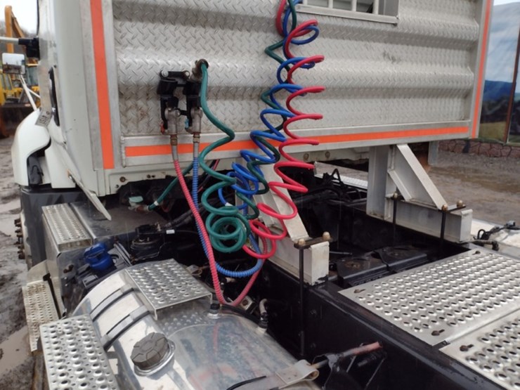 international-16-image-30