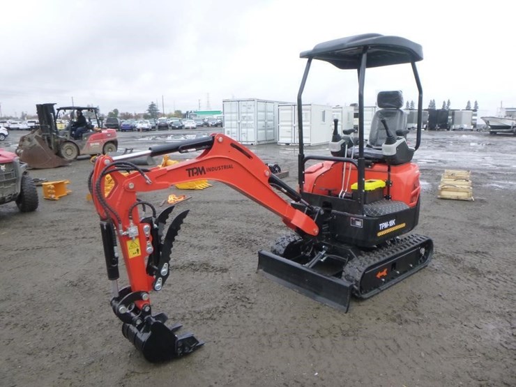 2025-tpm-18k-hydraulic-excavator-image-1