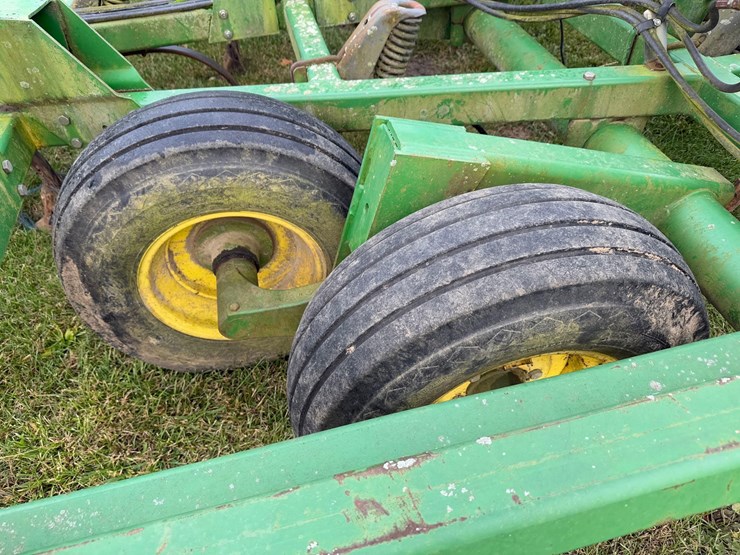 john-deere-726-image-21