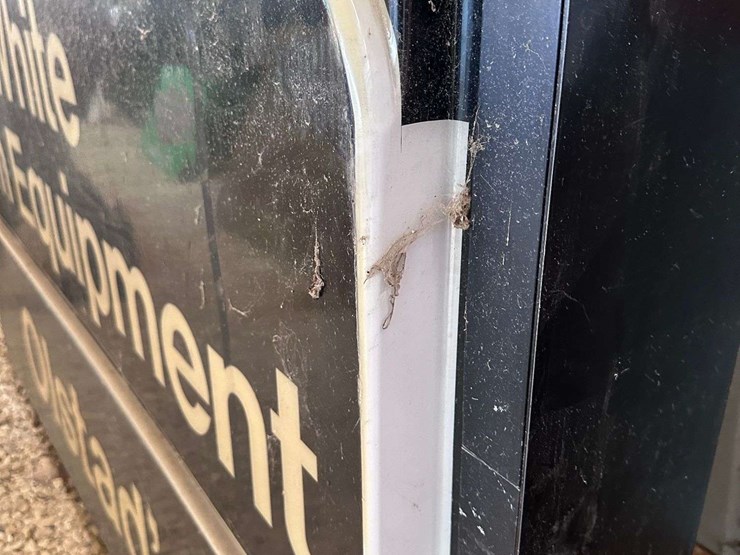 white-farm-equipment-lighted-double-sided-bubble-sign-image-7