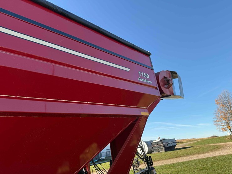 j&m-1150-grain-storm-cart-image-25