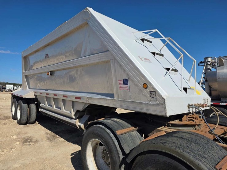 2003-travis-]-image-12