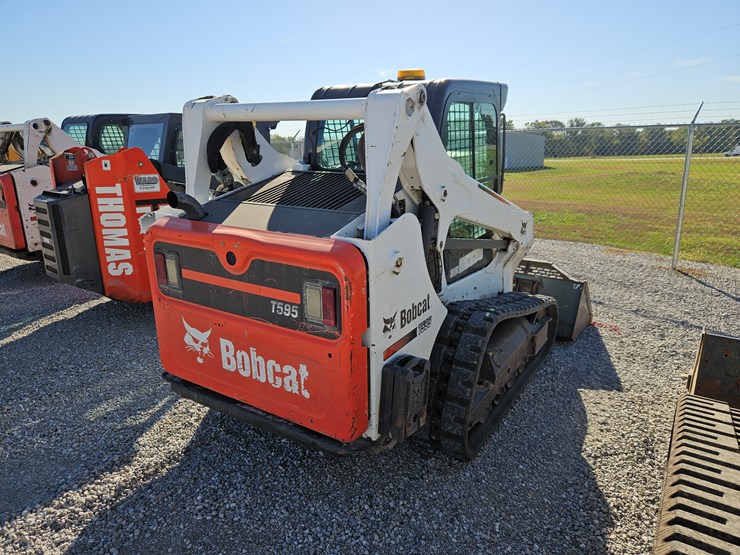 2016-bobcat-t595-image-19