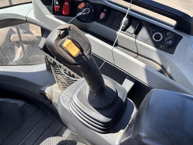 2019-caterpillar-930m-image-38