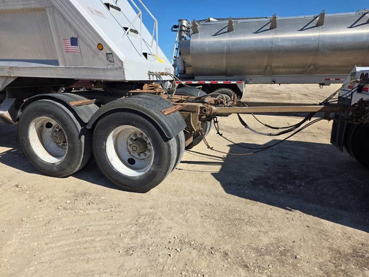 2003-travis-]-image-14