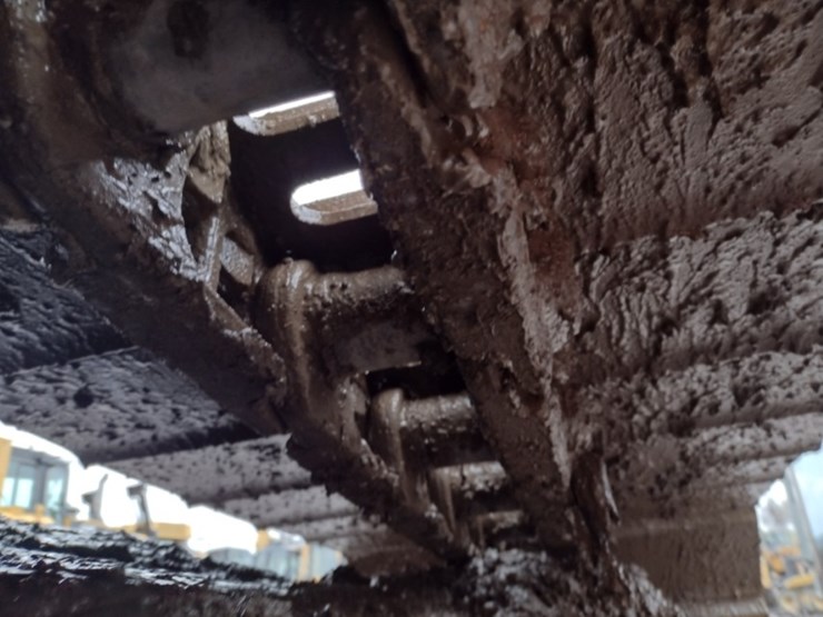 deere-200-lc-image-29