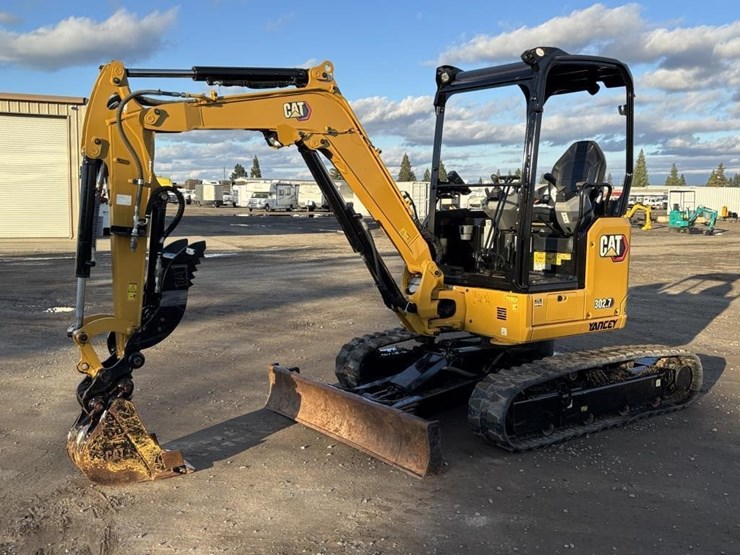 2021-caterpillar-302.7cr-image-1