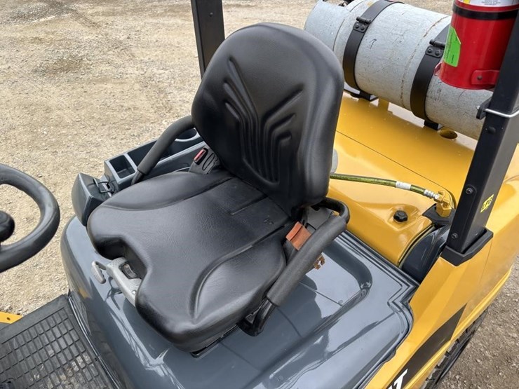 2021-caterpillar-gp30n-image-19