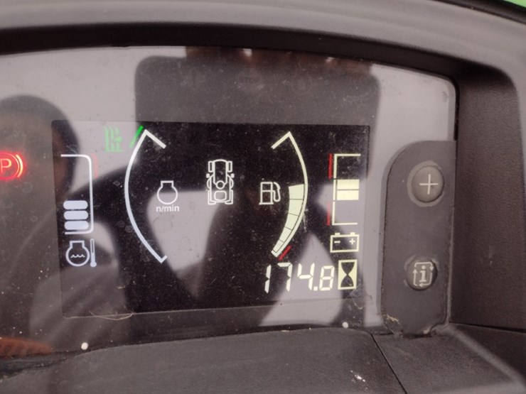 john-deere-x750-image-5