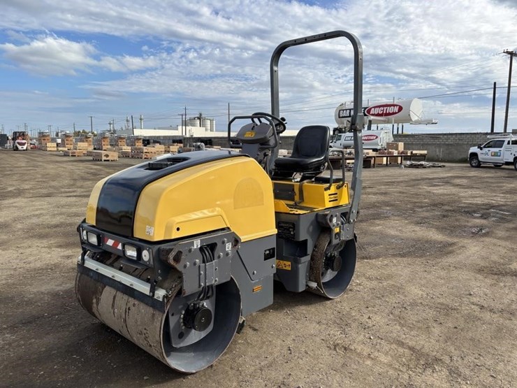 2015-dynapac-cc1200-image-1