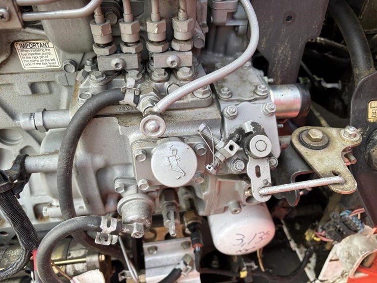 2012-bobcat-s175-image-35