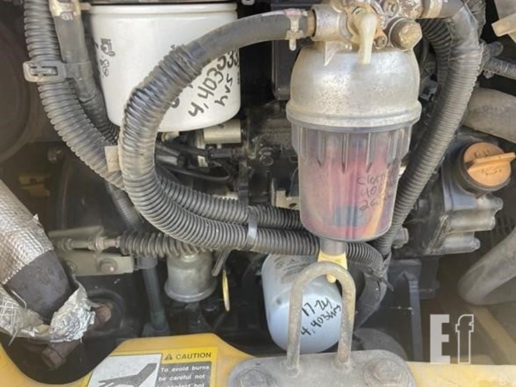 2012-deere-35d-image-15